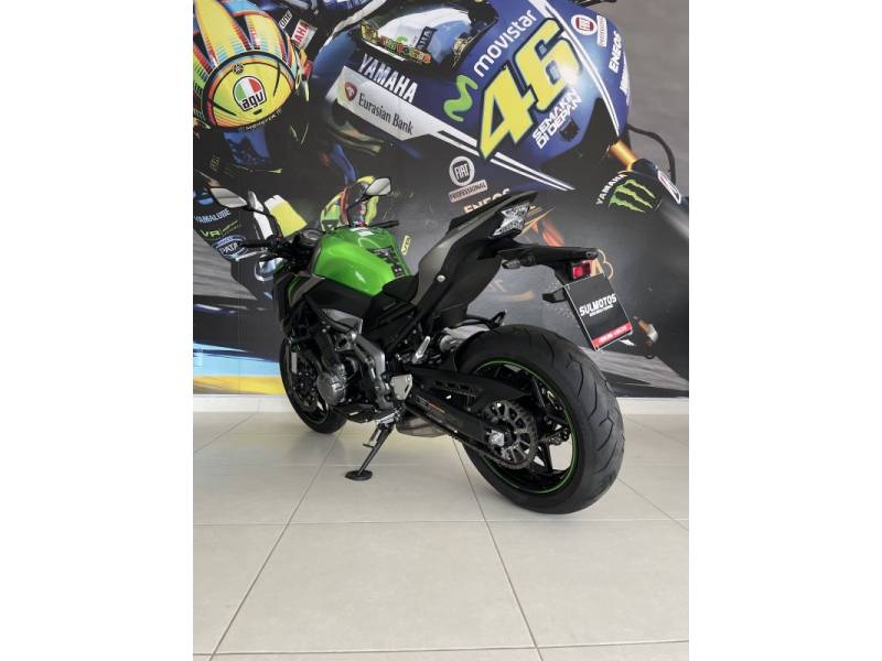 KAWASAKI - Z900 - 2018/2019 - Verde - R$ 46.900,00