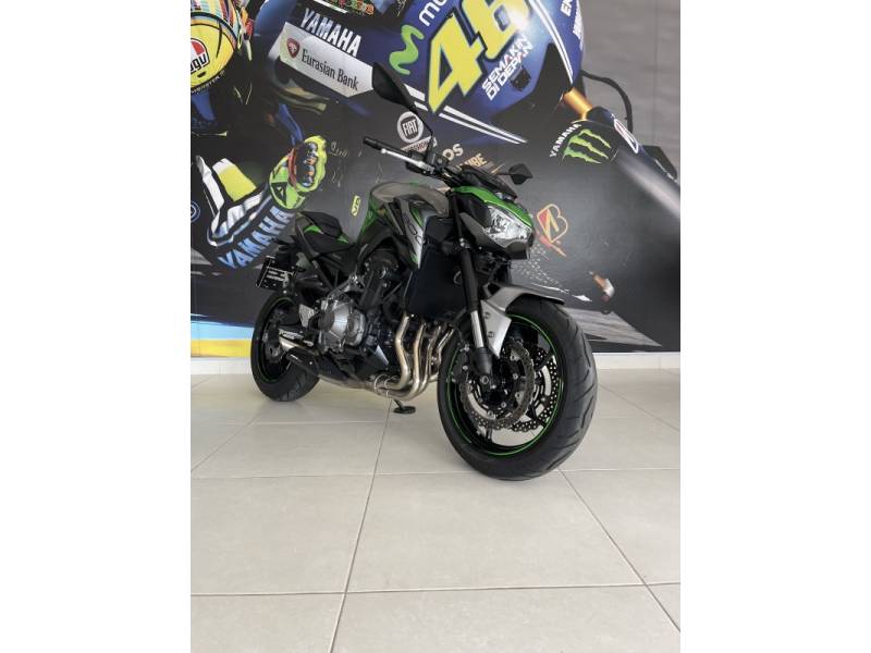 KAWASAKI - Z900 - 2018/2019 - Verde - R$ 46.900,00