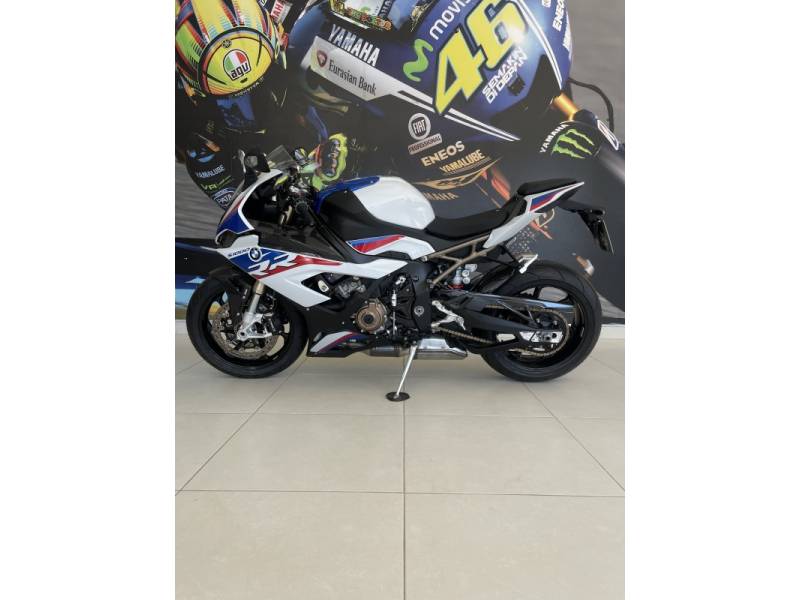 BMW - S 1000 - 2021/2021 - Branca - R$ 109.900,00