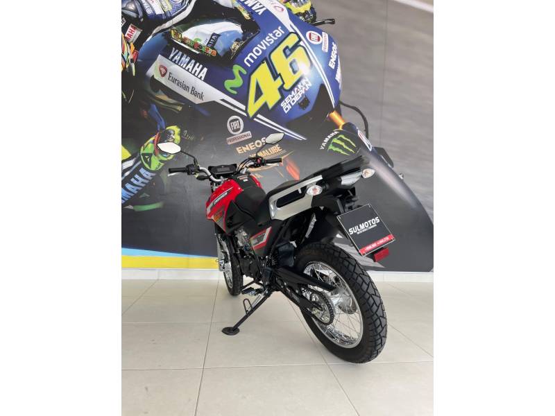 YAMAHA - XTZ 150 - 2024/2025 - Vermelha - R$ 21.900,00