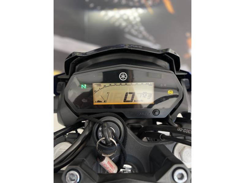 YAMAHA - FAZER - 2022/2022 - Azul - R$ 21.900,00