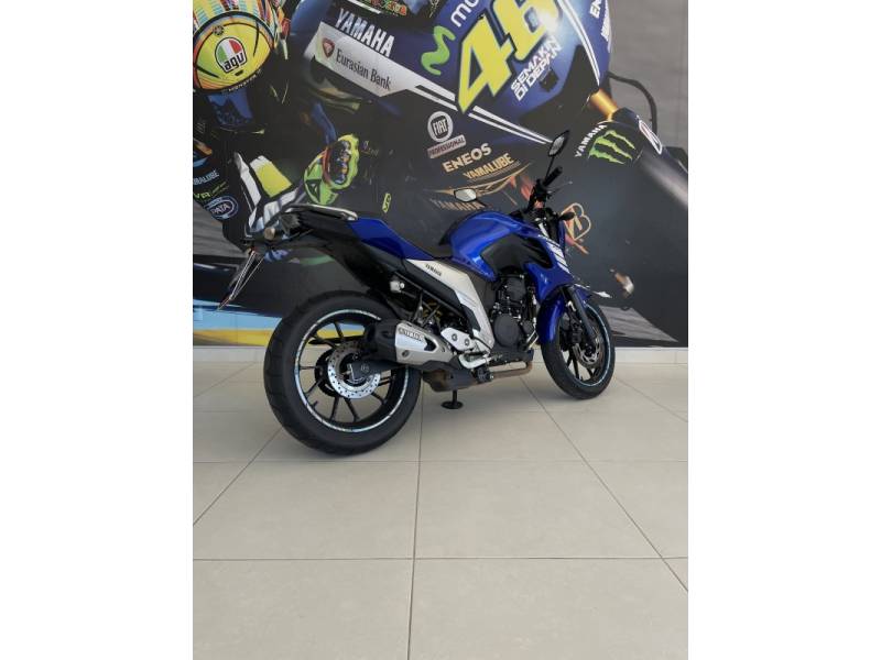 YAMAHA - FAZER - 2022/2022 - Azul - R$ 21.900,00