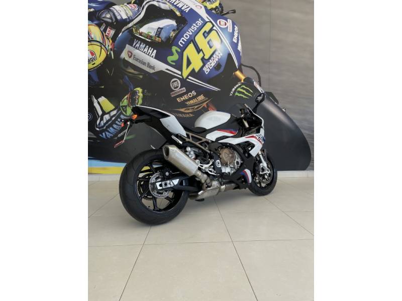 BMW - S 1000 - 2021/2021 - Branca - R$ 109.900,00
