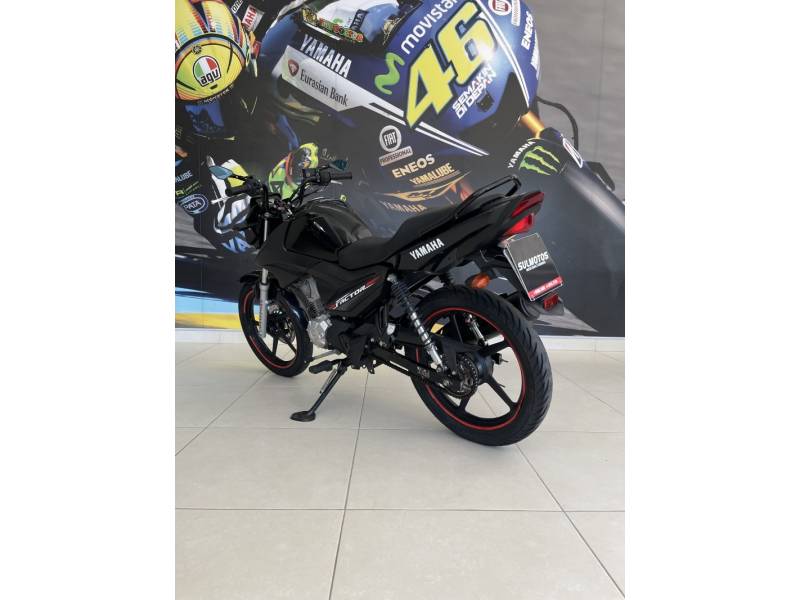 YAMAHA - YBR - 2017/2017 - Preta - R$ 10.900,00
