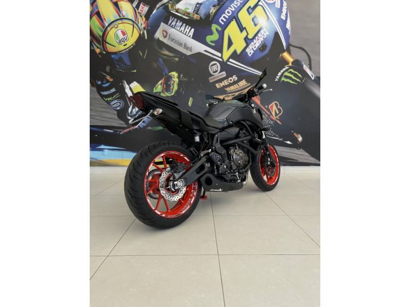 YAMAHA - MT - 2023/2023 - Cinza - R$ 45.900,00