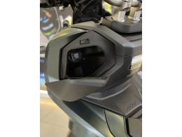 HONDA - ADV 150 - 2023/2024 - Verde - R$ 24.900,00