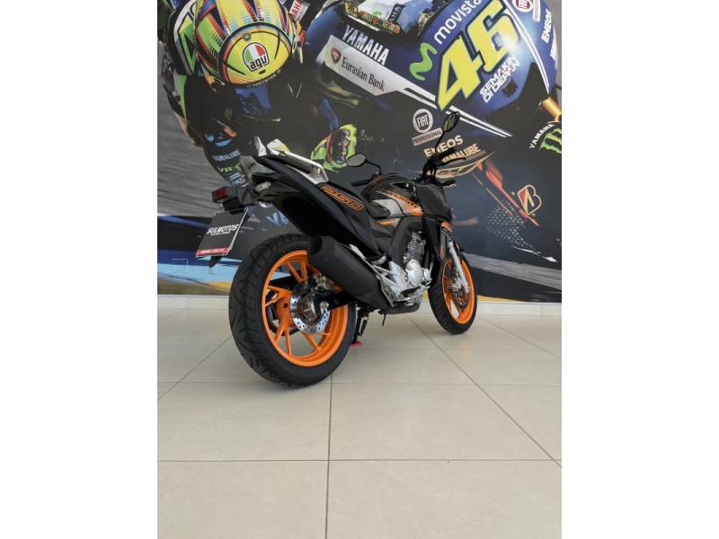 HONDA - CB 250F TWISTER - 2021/2021 - Cinza - R$ 21.900,00