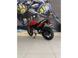 HONDA - CB 300R - 2011/2012 - Vermelha - R$ 12.900,00