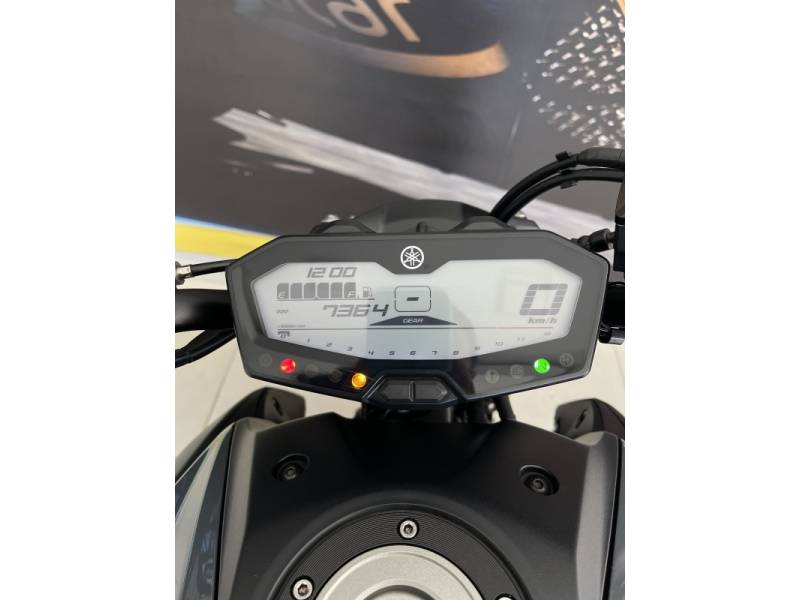 YAMAHA - MT - 2023/2023 - Cinza - R$ 45.900,00