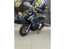 HONDA - ADV 150 - 2023/2024 - Verde - R$ 24.900,00