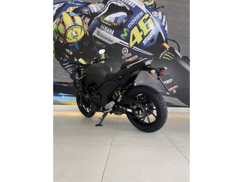 YAMAHA - FAZER - 2021/2022 - Preta - R$ 22.900,00