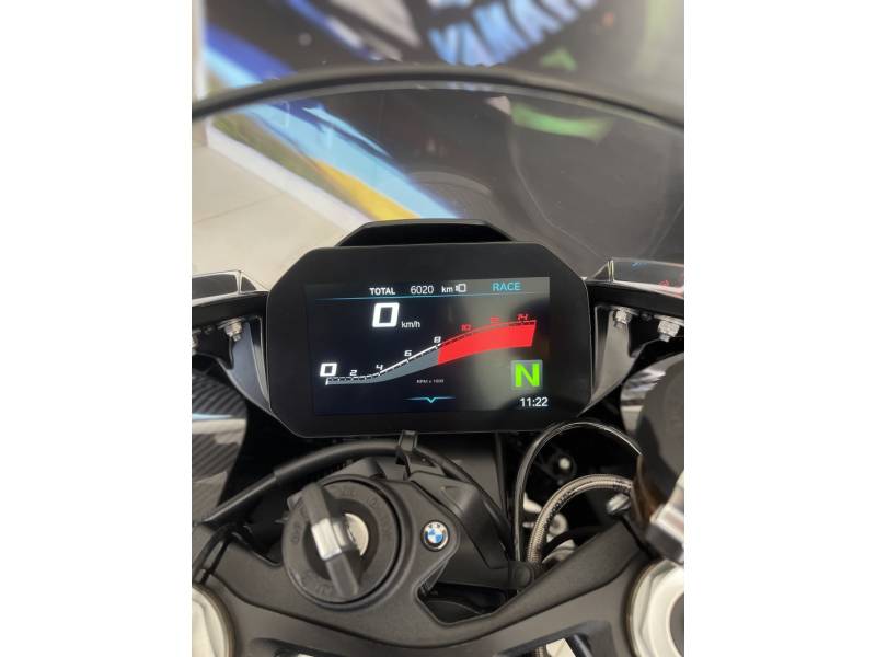 BMW - S 1000 - 2021/2021 - Branca - R$ 109.900,00