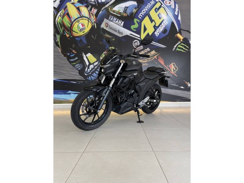 YAMAHA - FAZER - 2021/2022 - Preta - R$ 22.900,00