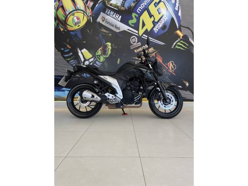 YAMAHA - FAZER - 2023/2023 - Preta - R$ 22.900,00