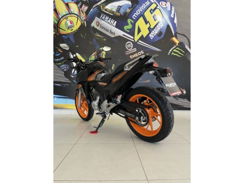 HONDA - CB 250F TWISTER - 2021/2021 - Cinza - R$ 21.900,00