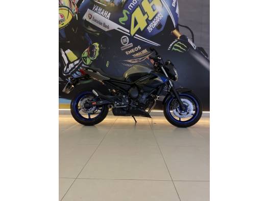 YAMAHA - XJ6 N - 2012/2013 - Cinza - R$ 37.900,00